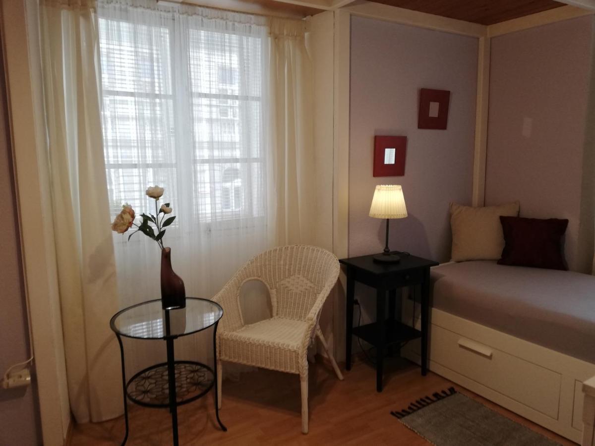 Apartment Karolina Prag Exteriör bild